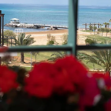 Thalassa Beach Amazing Three Bedroom Private Pool *