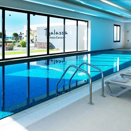 Thalassa Beach Amazing Three Bedroom Private Pool Apartman Vokolidha